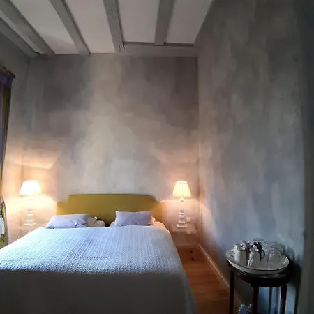 L'arcane Du Bellay Frühstückspension