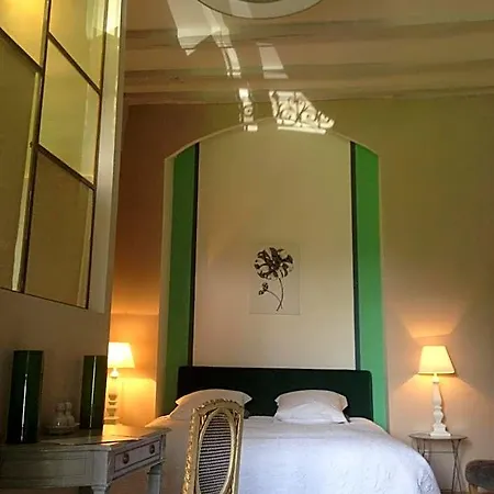 Bed & Breakfast L'arcane Du Bellay 3*