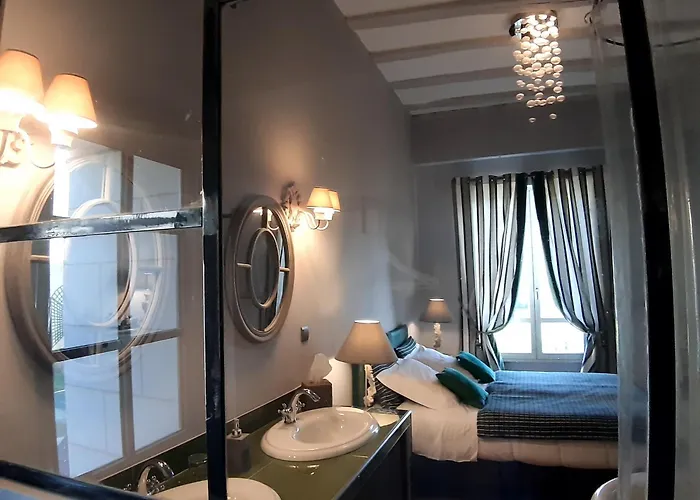 L'arcane Du Bellay Bed & Breakfast 3*